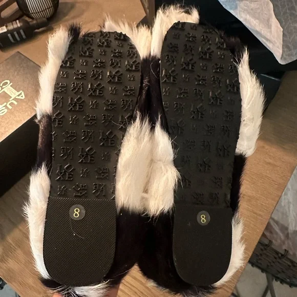 Australian Luxe Collection HARRY Indoor/Outdoor Slippers.